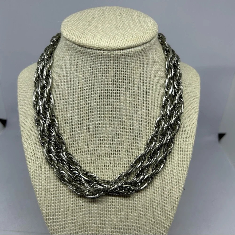 Vintage Silvertone Chainmail Necklace 51